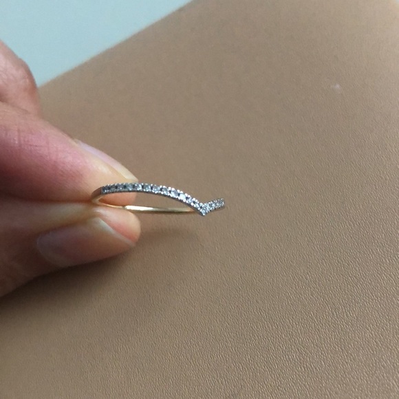 Mejuri Pavé Wishbone Ring - Picture 3 of 3